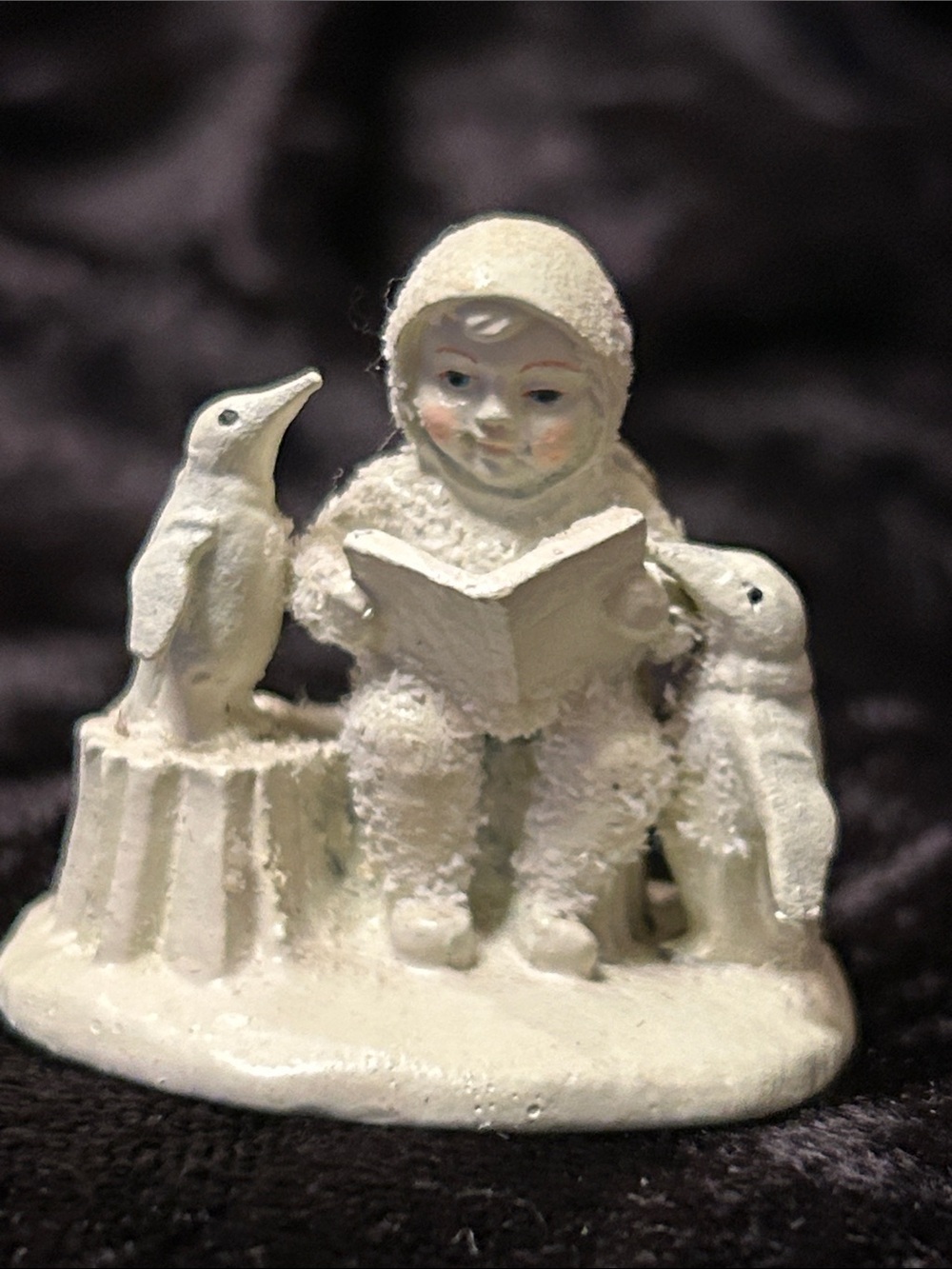 Department 56 Snowbabies Porcelain Figurine in White & Cream (LC)-B